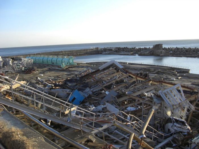 Нові фотографії АЕС «Фукусіма-1» (40 фото)