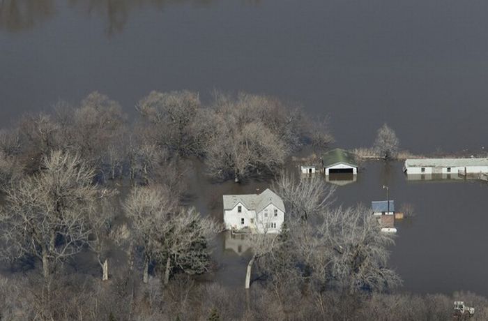 Ред Рівер затопила Північну Дакоту (50 фото)