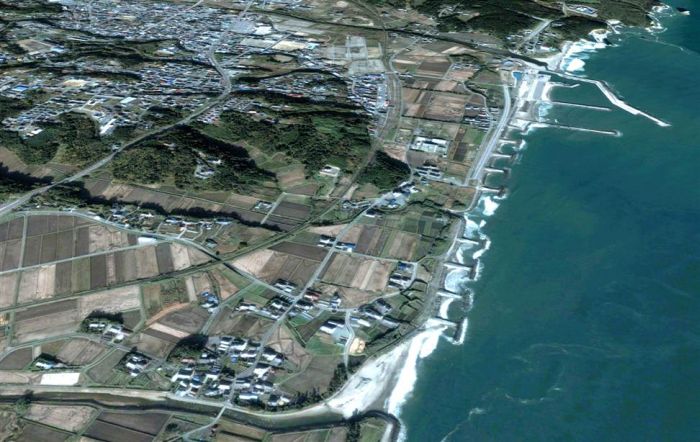 Японія до і після цунамі (42 фото)