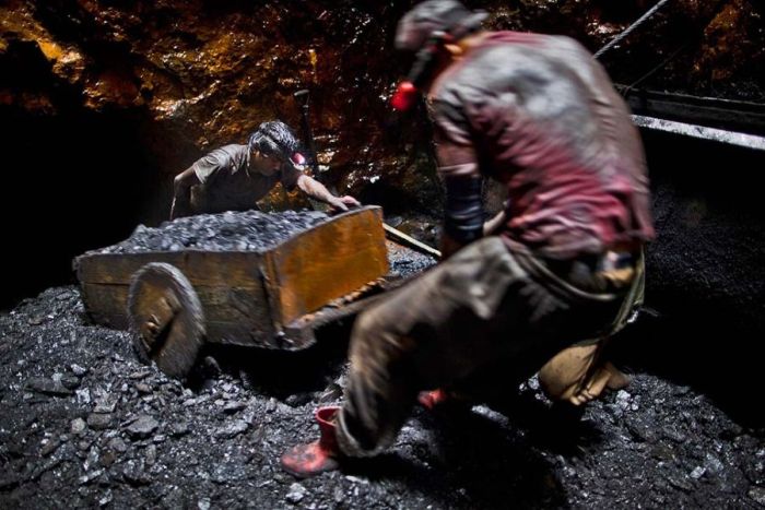 Діти на вугільних шахтах (28 фото)