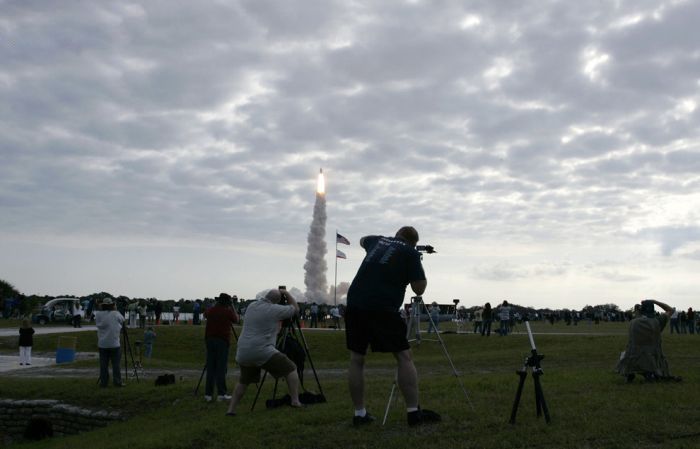 Запуск шатлу Індевор (19 фото)