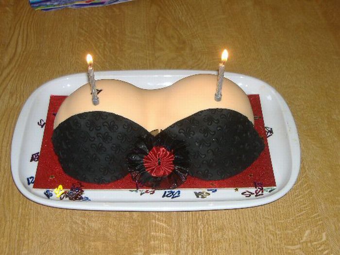 Класні тортики у вигляді жіночих грудей (73 фото) НЮ!