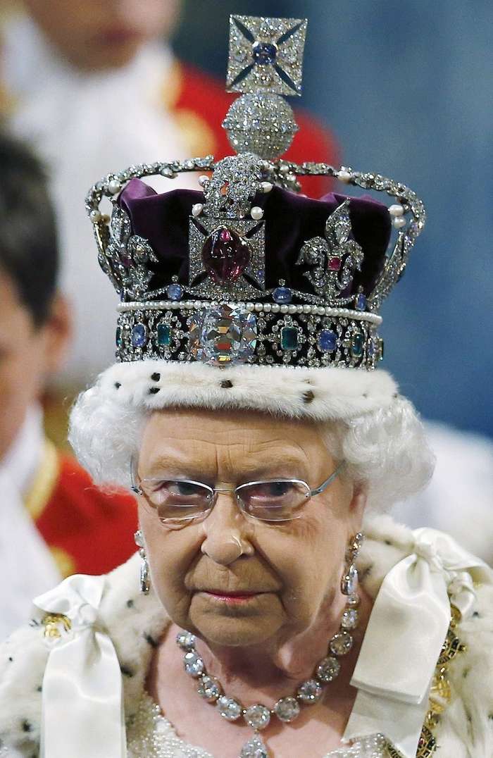 6 странных правил королевской семьи, непонятных нам с вами Интересное