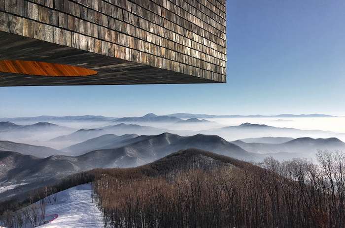 Смотровая площадка на горнолыжном курорте в Китае Интересное