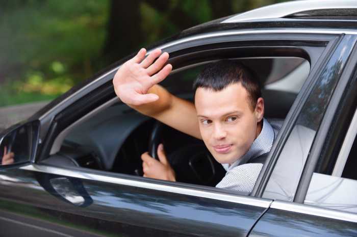 Неписанные правила водительского этикета, о которых не расскажут в автошколе поведение на дороге