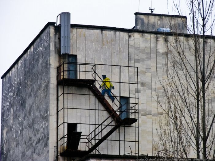 Графіті мертвого міста (33 фото)