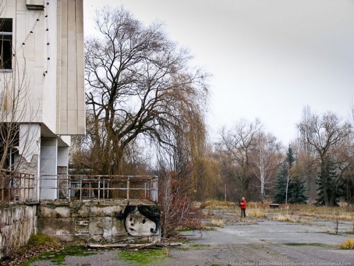 Графіті мертвого міста (33 фото)