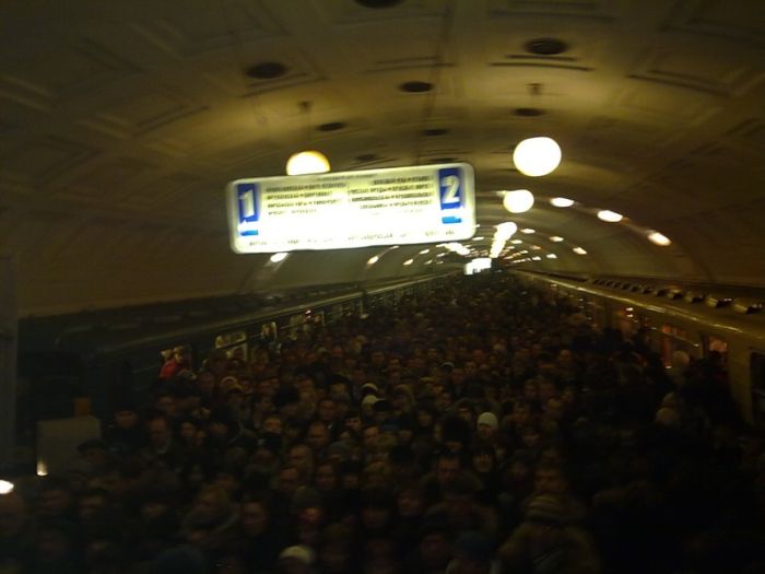 Пробка в метро (1 фото + відео)