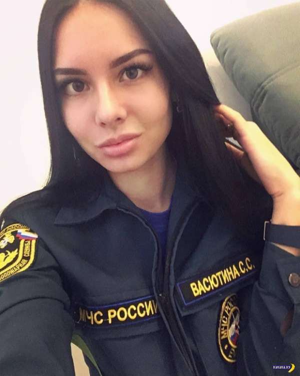 Красивые девушки в форме из России интересное