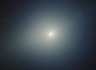 Interstellarer Komet 3I/ATLAS verändert seine Farbe und enthüllt außerirdische Ursprünge