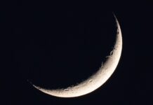 Місяць і Сатурн вишикуються в приголомшливу астрономію