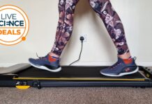 Знижка на бігову доріжку Urevo Strol 2E: $102 на Amazon