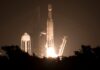 Запуск Falcon Heavy STP-2: 24 супутники на одній ракеті
